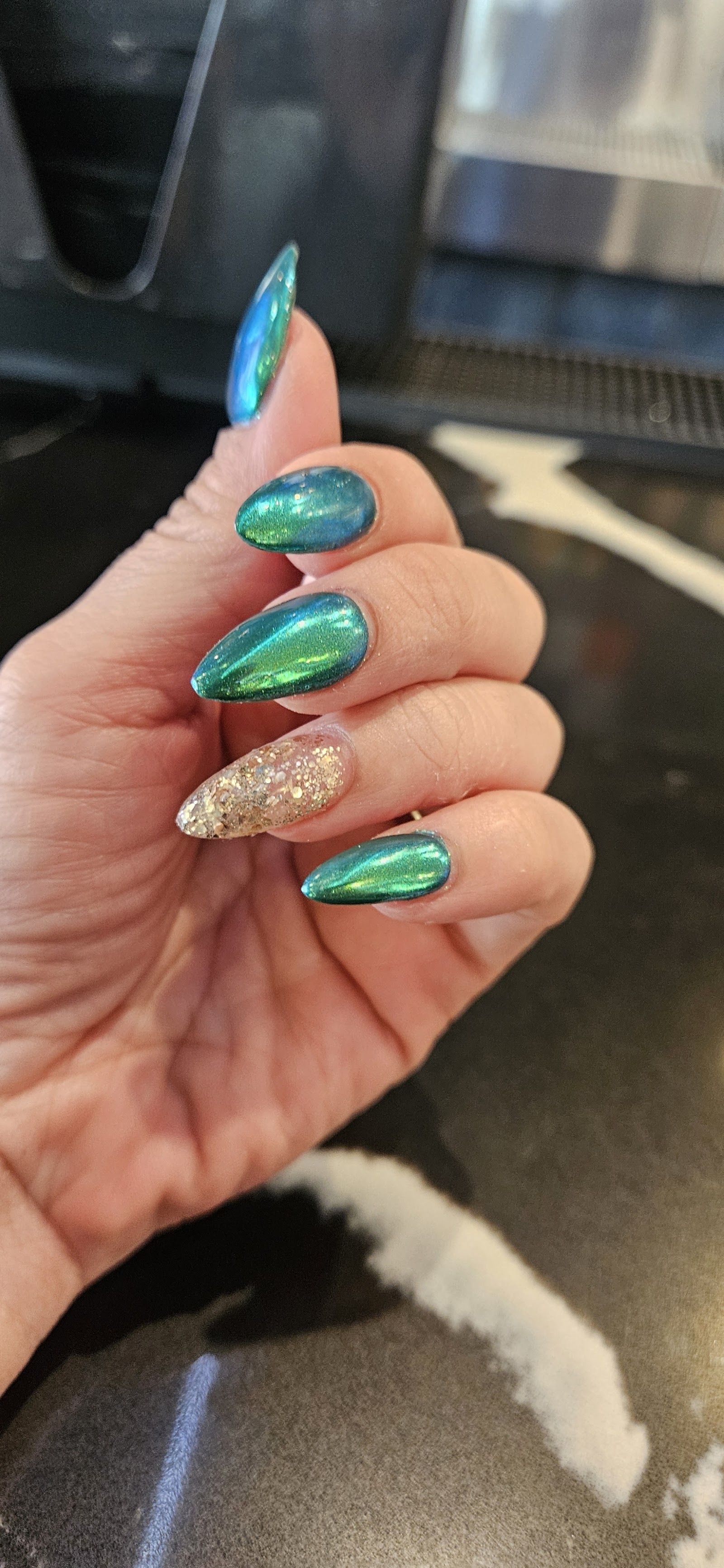 Grand Lux Nails Spa & Lounge nail photo 1